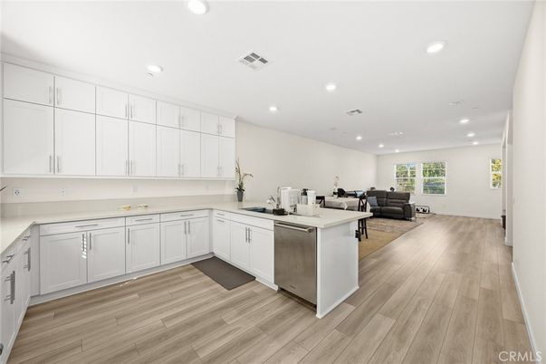Interior, Kitchen, Living room, Recessed Lighting, Wood Texture Flooring