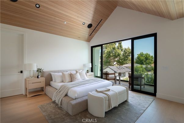 Bedroom, Interior, Recessed Lighting, Wooden Ceilings, Wood Texture Flooring