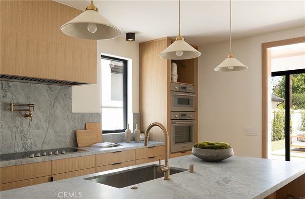 Interior, Kitchen, Pendant Lights, Stainless Steel Appliances