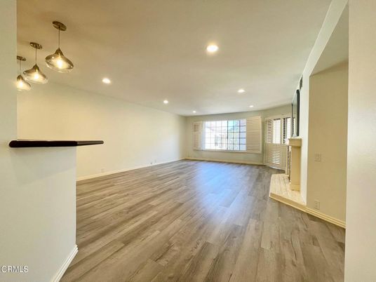 Empty room, Interior, Pendant Lights, Recessed Lighting, Wood Texture Flooring