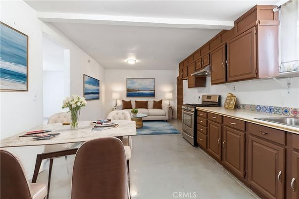 Interior, Kitchen, Living room, Stainless Steel Appliances