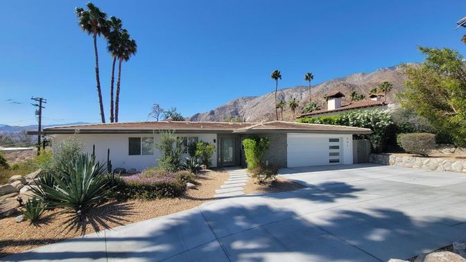 Attached, Exterior, Facade, Ranch