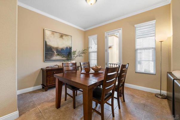 Dining room, Interior