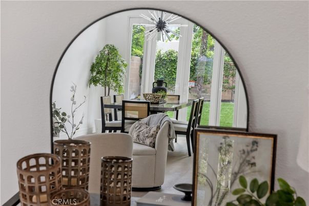 Dining room, Interior