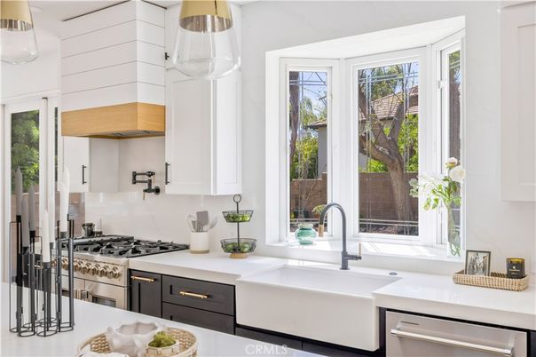Interior, Kitchen, Stainless Steel Appliances