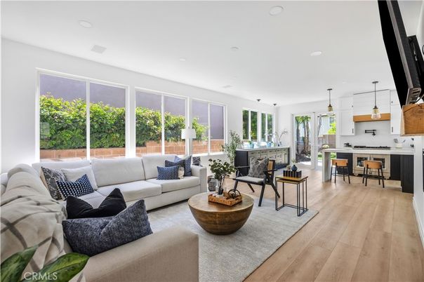 Interior, Kitchen, Living room, Pendant Lights, Recessed Lighting, Wood Texture Flooring