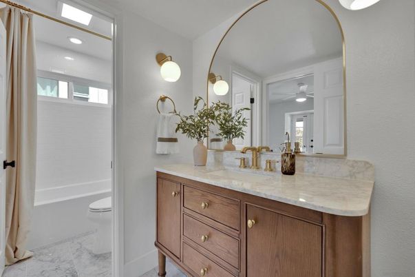 Bathroom, Interior, Marble, Recessed Lighting