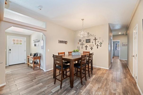 Chandelier, Dining room, Interior, Recessed Lighting, Wood Texture Flooring