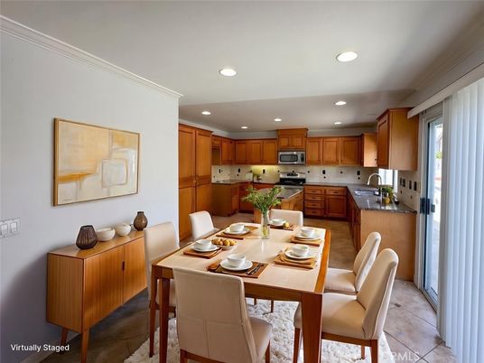 Dining room, Interior, Kitchen, Recessed Lighting, Stainless Steel Appliances