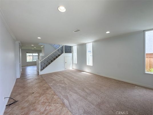 Empty room, Interior, Recessed Lighting