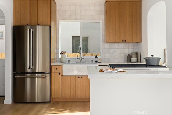 Interior, Kitchen, Stainless Steel Appliances, Wood Texture Flooring