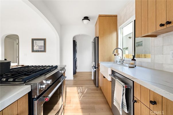 Interior, Kitchen, Stainless Steel Appliances, Wood Texture Flooring