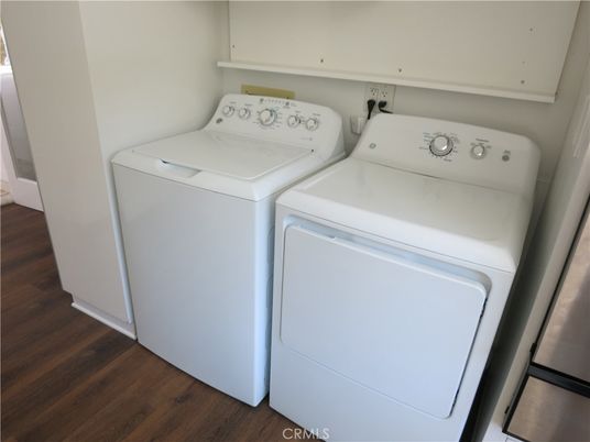Interior, Utility Closets, Washer, Wood Texture Flooring