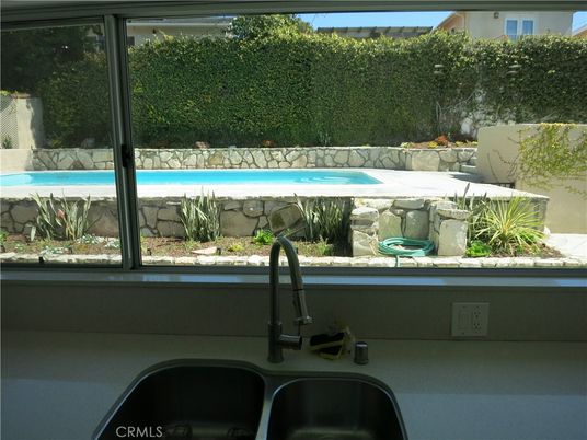 Exterior, Interior, Pool