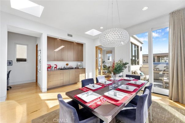 Dining room, Interior, Pendant Lights, Recessed Lighting, Wood Texture Flooring