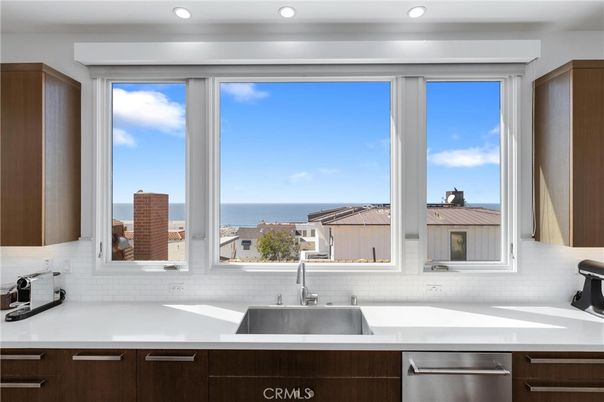 Interior, Kitchen, Recessed Lighting, Water