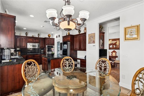 Chandelier, Dining room, Interior, Kitchen, Recessed Lighting, Stainless Steel Appliances