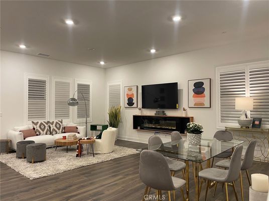 Dining room, Interior, Living room, Recessed Lighting, Wood Texture Flooring