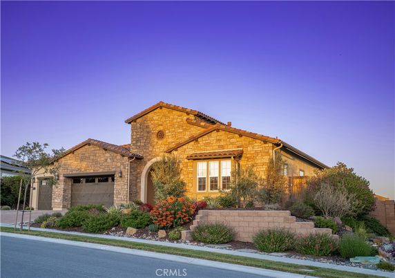 Attached, Exterior, Facade, Mediterranean