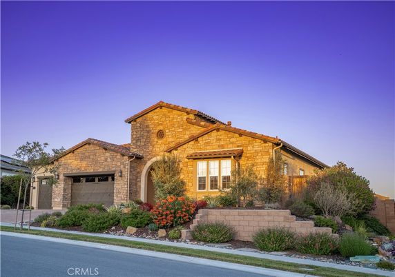 Attached, Exterior, Facade, Mediterranean