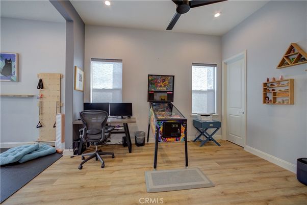 Home Office, Interior, Recessed Lighting, Wood Texture Flooring