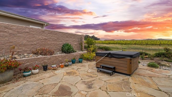 Exterior, Hot Tub