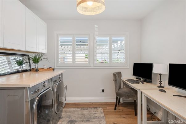 Home Office, Interior, Washer, Wood Texture Flooring