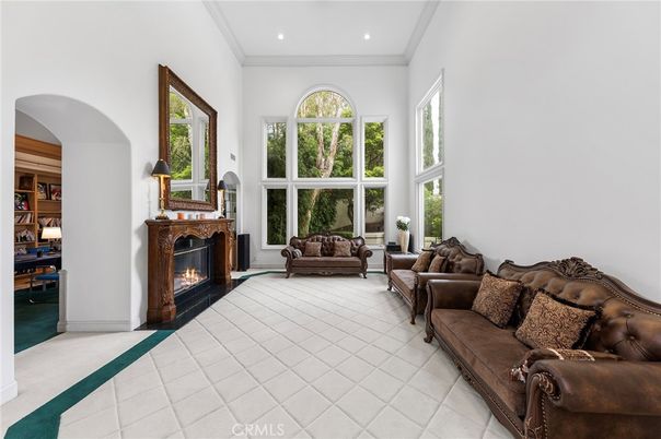 Fireplace, Interior, Living room, Recessed Lighting