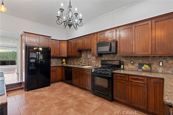 Chandelier, Interior, Kitchen
