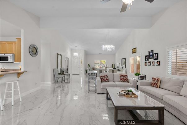 Chandelier, Dining room, Interior, Living room, Marble, Pendant Lights