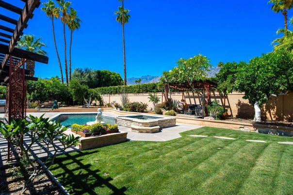 Backyard, Exterior, Pool