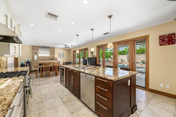 Dining room, Interior, Kitchen, Pendant Lights, Recessed Lighting