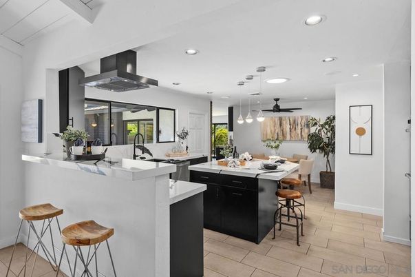 Dining room, Interior, Kitchen, Pendant Lights, Recessed Lighting