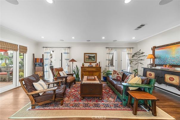 Interior, Living room, Recessed Lighting, Wood Texture Flooring