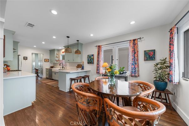 Dining room, Interior, Kitchen, Pendant Lights, Recessed Lighting, Wood Texture Flooring