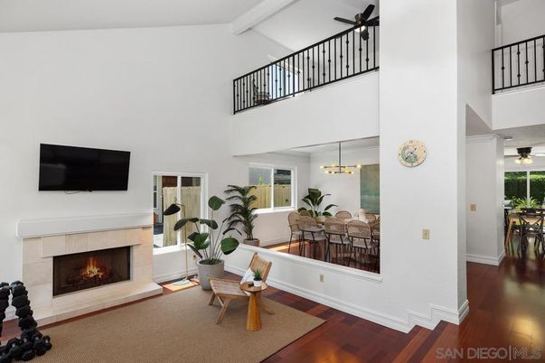 Chandelier, Dining room, Fireplace, Interior, Wood Texture Flooring