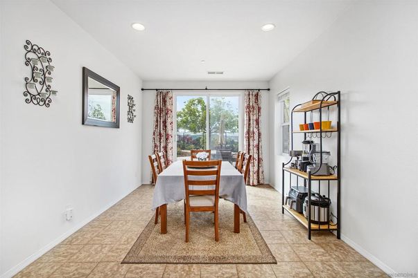Dining room, Interior, Recessed Lighting
