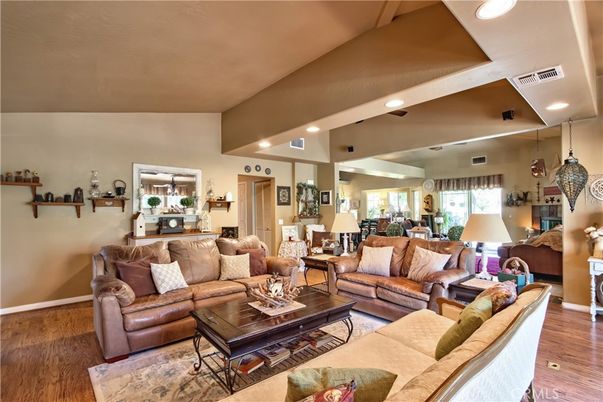 Interior, Living room, Pendant Lights, Recessed Lighting, Wood Texture Flooring