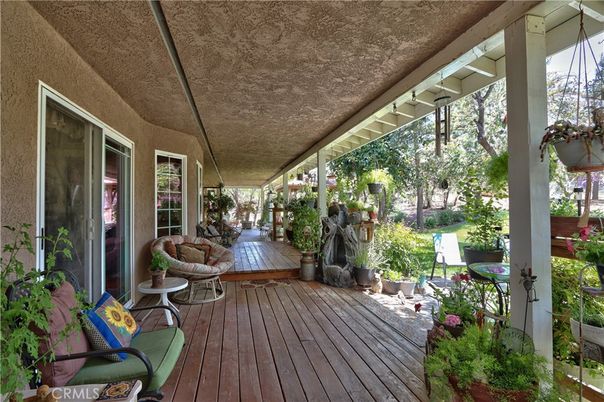 Exterior, Wood Texture Flooring