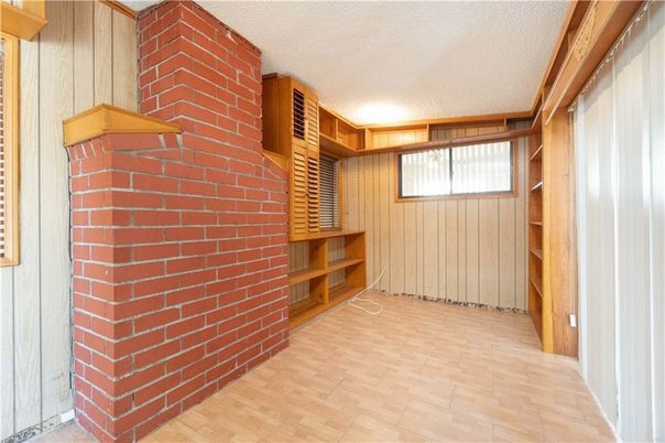 Empty room, Interior, Stone Walls, Wood Texture Flooring, Wooden Walls