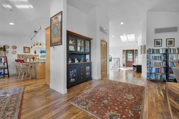 Interior, Pendant Lights, Recessed Lighting, Wood Texture Flooring
