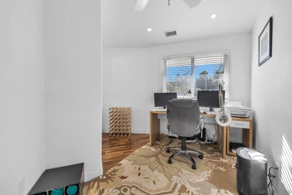 Home Office, Interior, Recessed Lighting, Water, Wood Texture Flooring