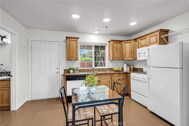 Dining room, Interior, Kitchen, Recessed Lighting
