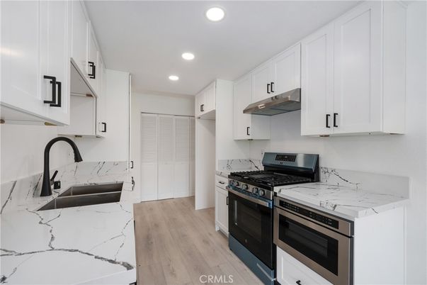 Interior, Kitchen, Recessed Lighting, Wood Texture Flooring