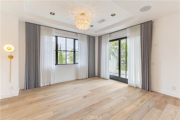 Chandelier, Empty room, Interior, Recessed Lighting, Wood Texture Flooring