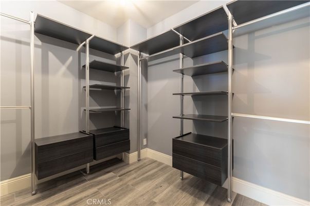 Interior, Walk-in Closets, Wood Texture Flooring