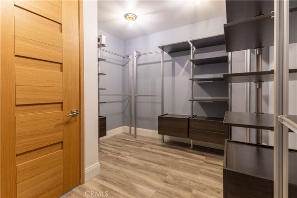 Interior, Walk-in Closets, Wood Texture Flooring