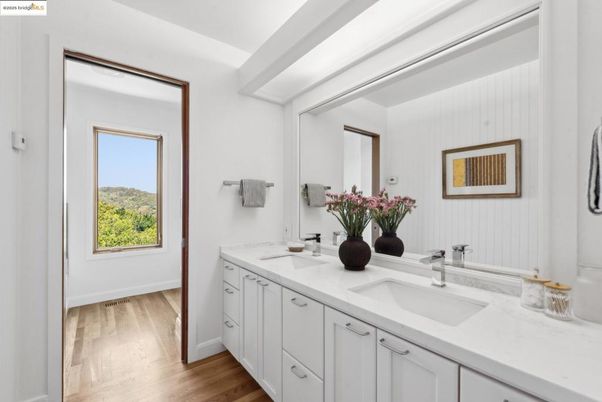 Bathroom, Dual Sink Vanities, Interior, Wood Texture Flooring
