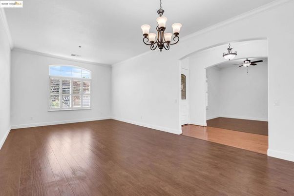 Chandelier, Empty room, Interior, Wood Texture Flooring