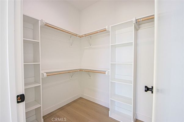 Interior, Walk-in Closets, Wood Texture Flooring
